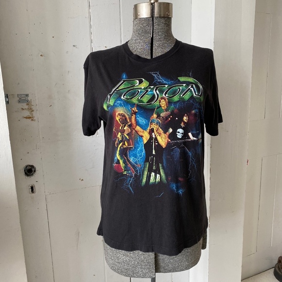 2012 Poison Graphic Concert Tour Tee Shirt Med - Picture 1 of 7